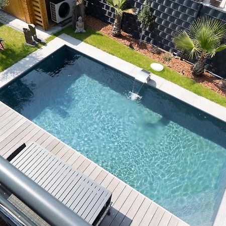 Villa Dreamy Vibes Mit Privatem Pool & Rheinblick Niederkassel Buitenkant foto