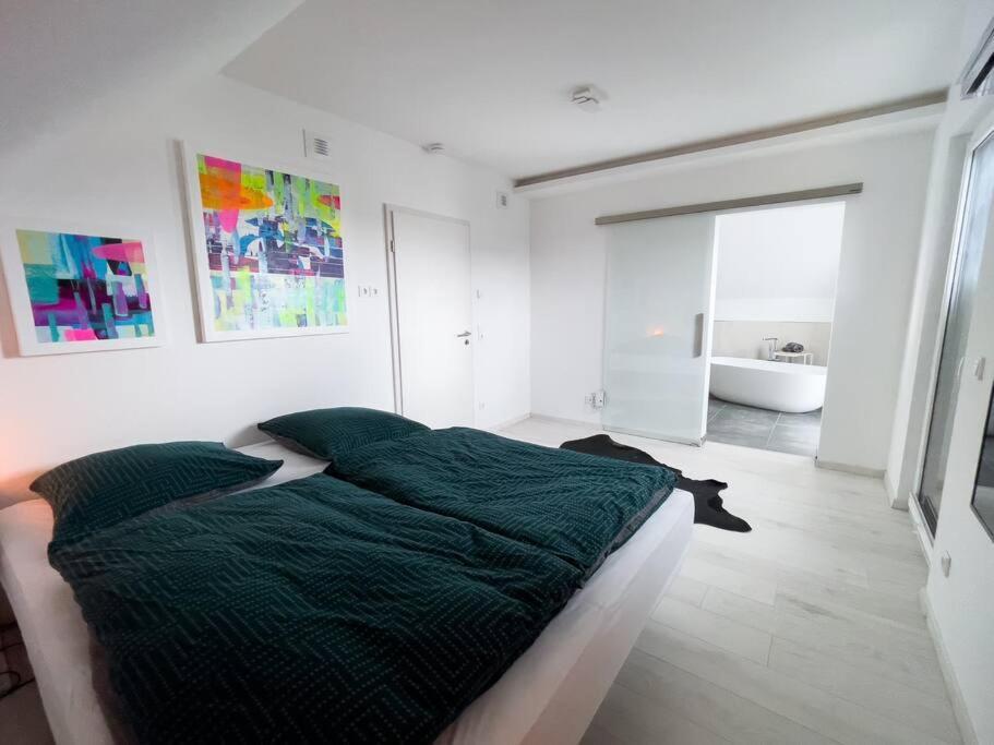 Villa Dreamy Vibes Mit Privatem Pool & Rheinblick Niederkassel Buitenkant foto