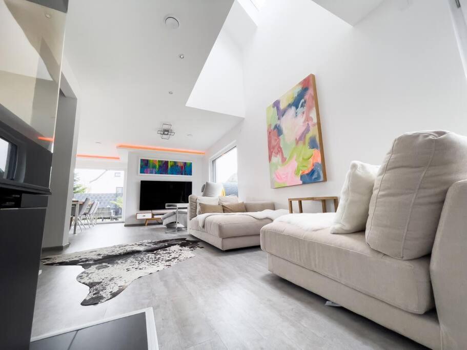 Villa Dreamy Vibes Mit Privatem Pool & Rheinblick Niederkassel Buitenkant foto