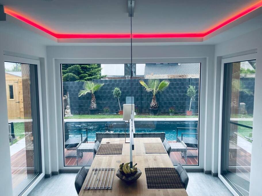 Villa Dreamy Vibes Mit Privatem Pool & Rheinblick Niederkassel Buitenkant foto
