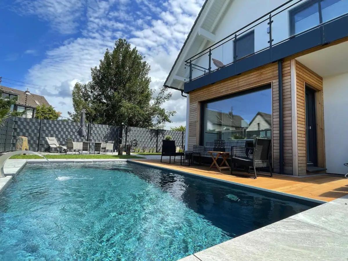 Villa Dreamy Vibes Mit Privatem Pool & Rheinblick Niederkassel Buitenkant foto