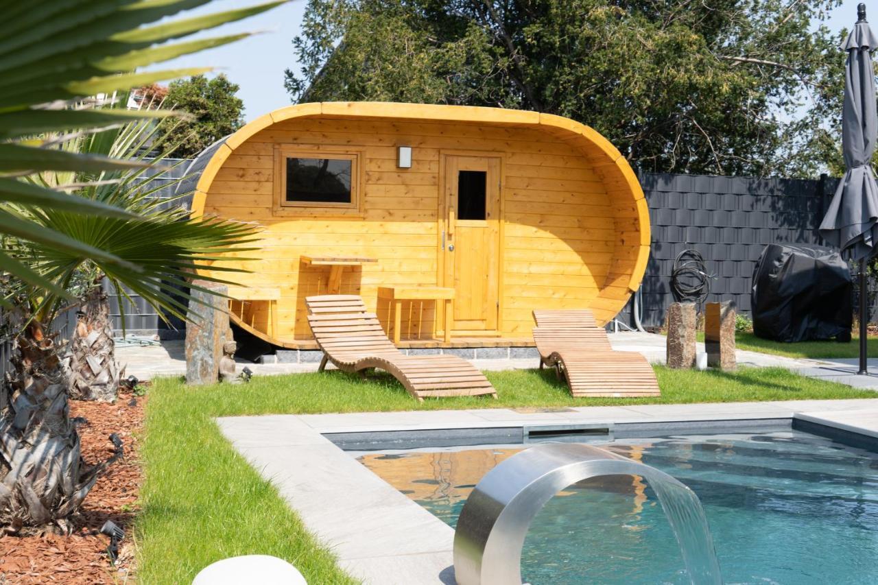 Villa Dreamy Vibes Mit Privatem Pool & Rheinblick Niederkassel Buitenkant foto